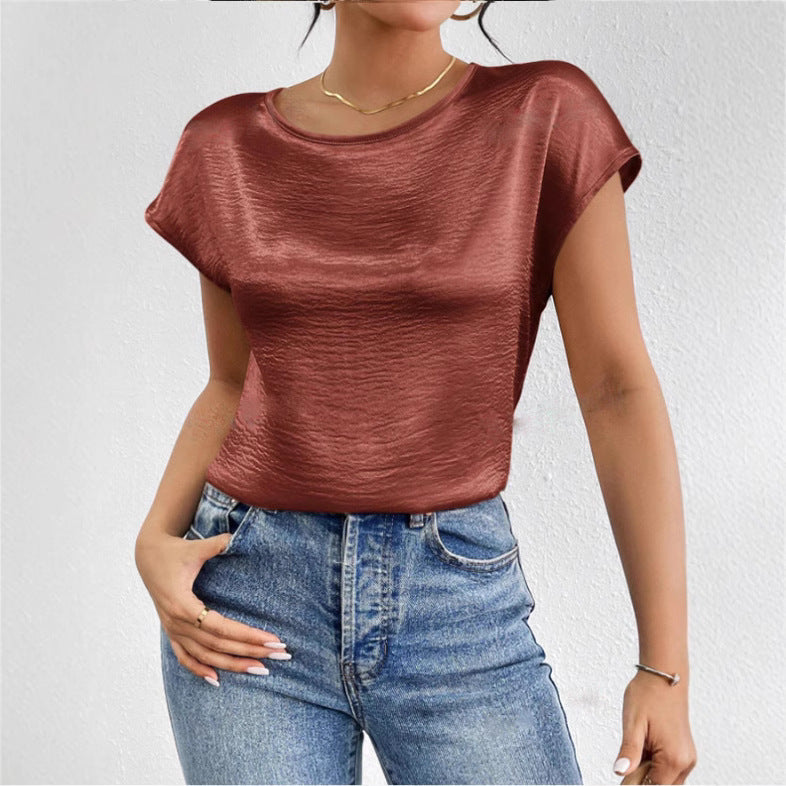 Women's short-sleeve shirt – Relaxed fit – Luxurious fabric – Shiny finish