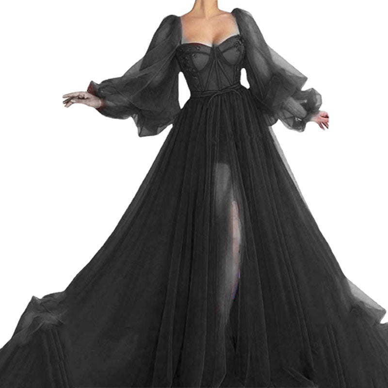 Women's evening dress – Sweetheart neckline – Voluminous sleeves – Side slit