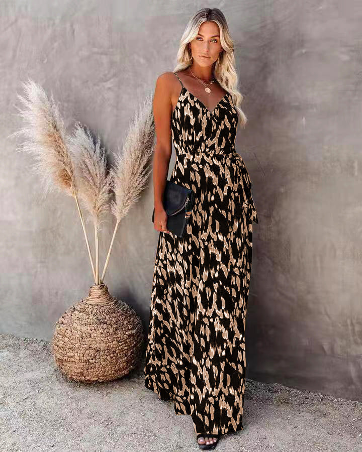 Women's mid-length dress – Fitted cut – Thin straps – V-neck – Fluid print