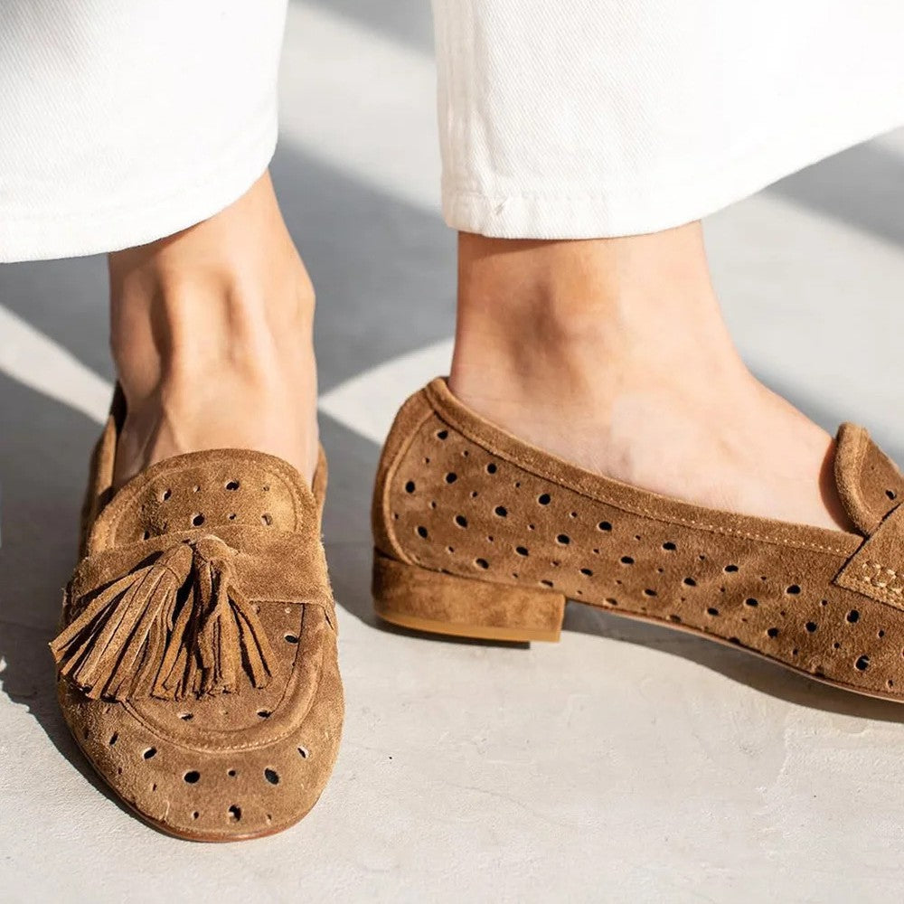 Mocassins femme – Talon épais confortable – Détail perforé – Frange élégante
