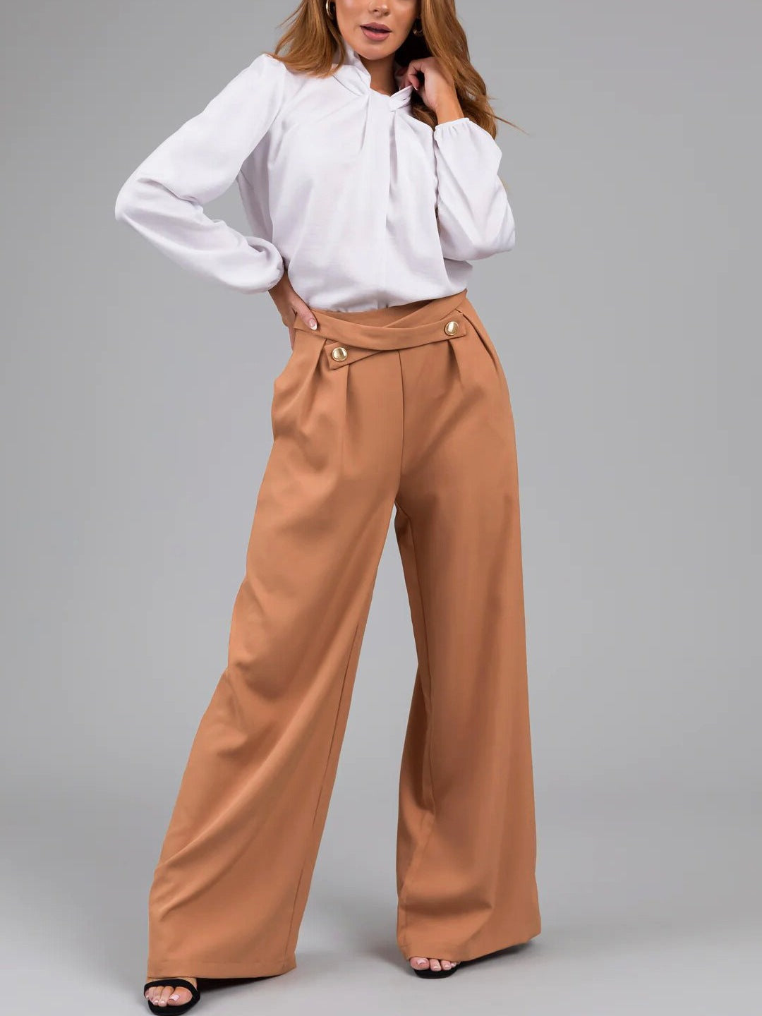 Pantalon Femme Large – Taille Haute – Boutons Décoratifs – Tissu Fluide – Longueur Totale