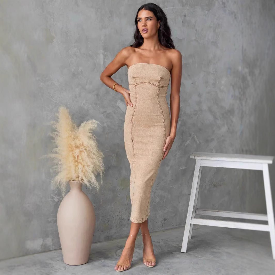Women's midi dress – Fitted cut – Strapless – Structured couture details