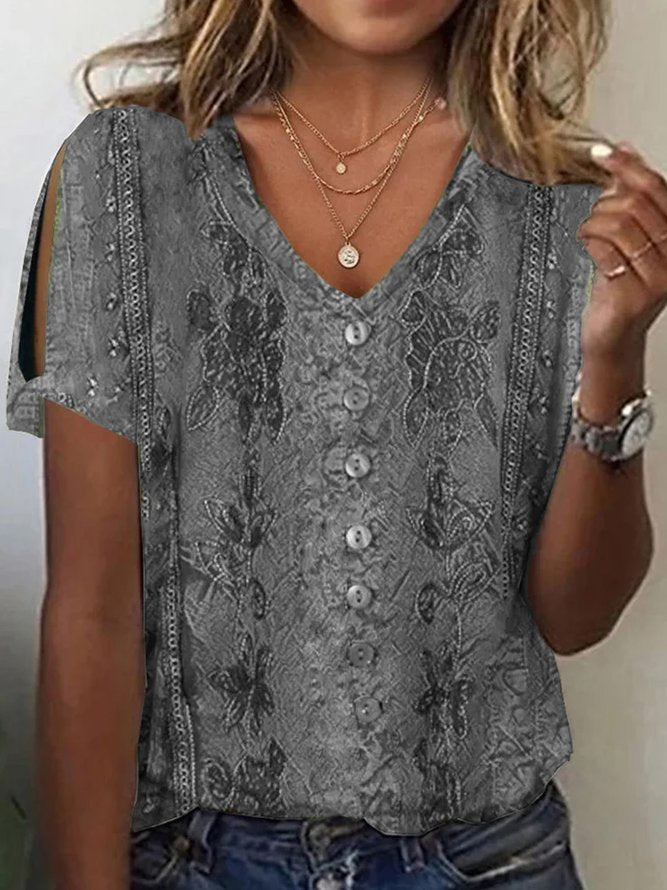 Women's blouse – Relaxed fit – Buttoned V-neck – Bohemian embroidery – Lightweight fabric