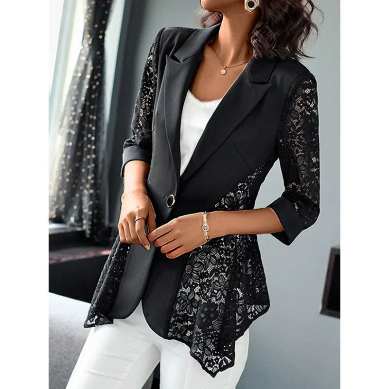 Veste femme – Coupe cintrée – Détail dentelle – Manches trois-quarts – Bouton unique