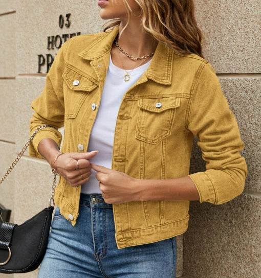 Veste en jean femme – Coupe cintrée – Col classique – Boutonnage frontal – Style décontracté