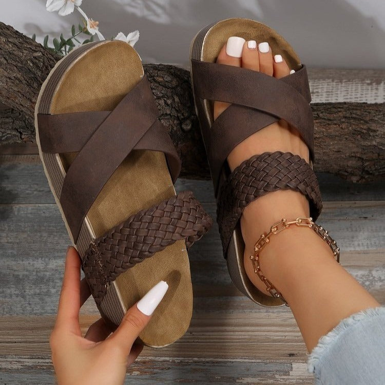 Women's sandals – Wedge sole – Braided criss-cross straps – Open-toe comfort