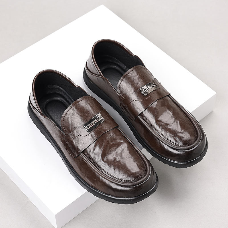 Men's loafers – Sleek design – Slip-resistant sole – Elegant decorative strap