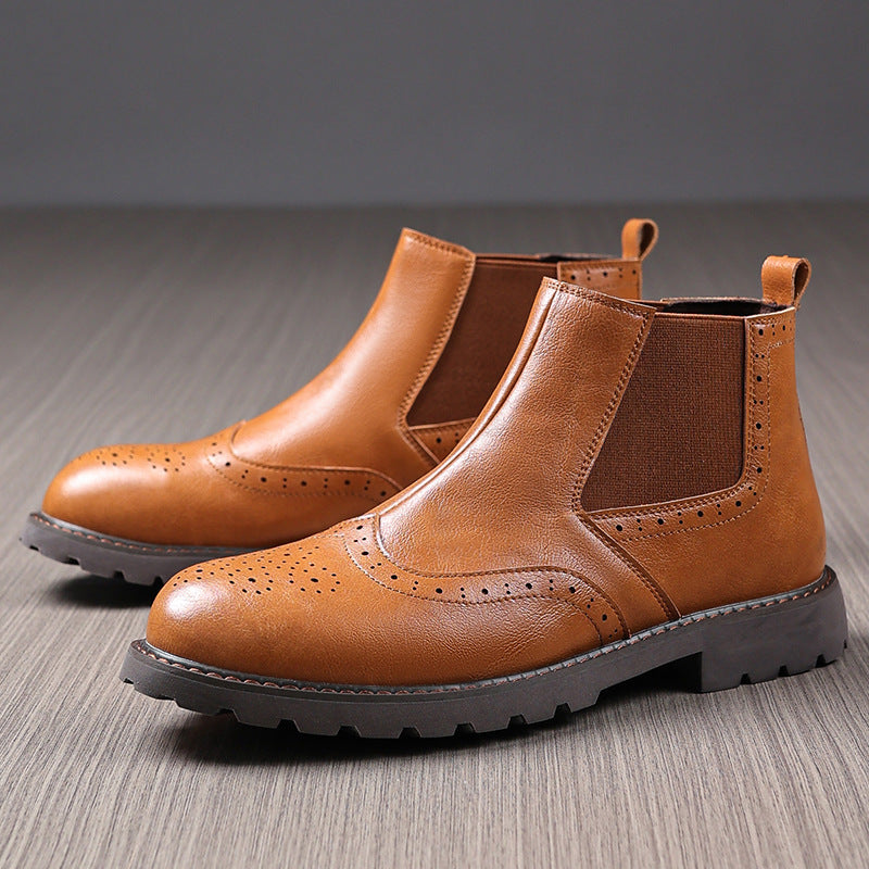 Men's Chelsea boots – Shiny – Brogue detail – Slip-on fit – Ankle