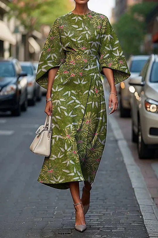 Robe midi femme – Tissu luxueux – Coupe évasée – Manches kimono – Imprimé floral