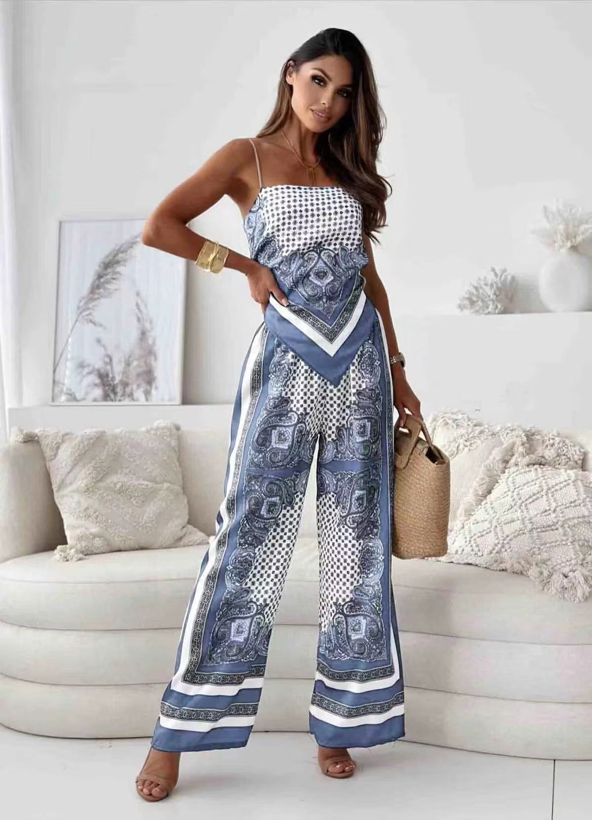 Women's Two-Piece Set – Luxury Fabric – Loose Fit – Fine Straps – Wide Pants