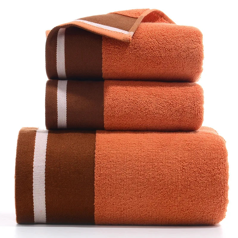 Contemporary Cotton Bath Towel With Soft Terry Texture