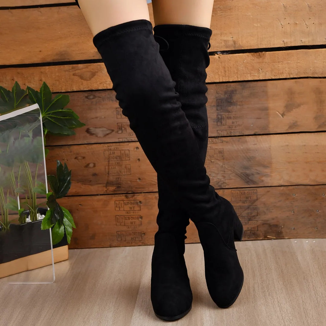 Bottes femme cuissardes – Finition suédée – Talon bloc – Bout pointu – Laçage dos