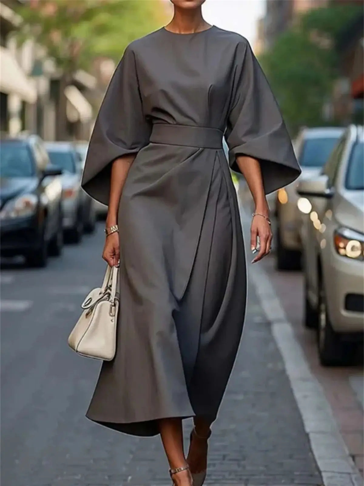 Robe midi femme – Coupe évasée structurée – Taille ceinturée – Manches évasées