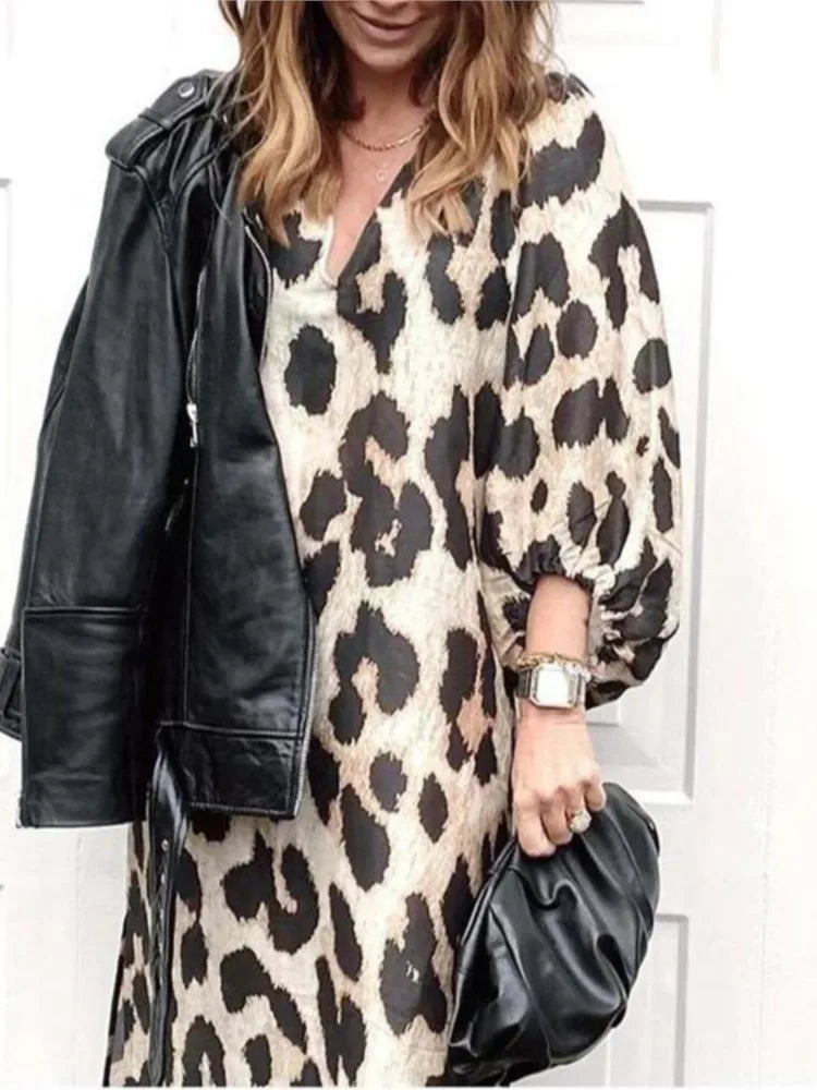Women's midi dress – Fluid cut – Animal print – Balloon sleeves – Breathable fabric
