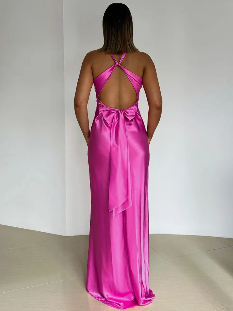 Robe de soirée femme – Tissu satiné – Coupe ajustée – Col halter sans manches
