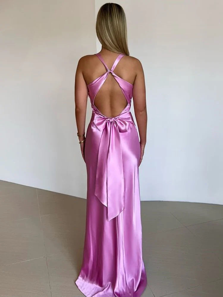 Robe de soirée femme – Tissu satiné – Coupe ajustée – Col halter sans manches