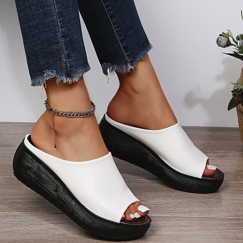 Sandales femme à enfiler – Bout ouvert – Semelle confort – Style minimaliste