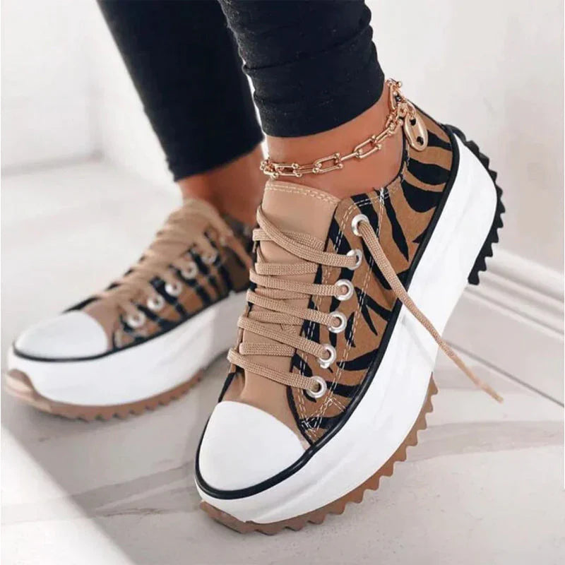 Eleonora Low-Top Platform Sneakers | Lug Sole Platform Sneakers