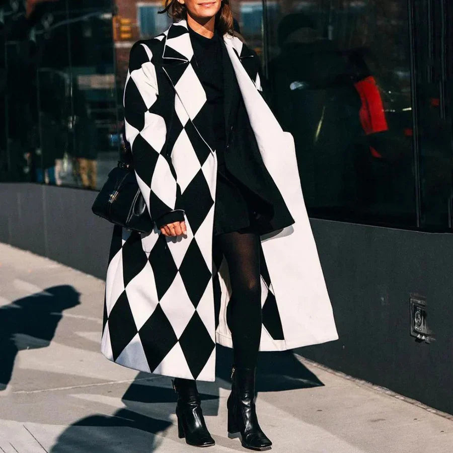 Women's Coat - Wool Blend - Relaxed Fit - Notched Lapel - Long Sleeves - Maxi Length