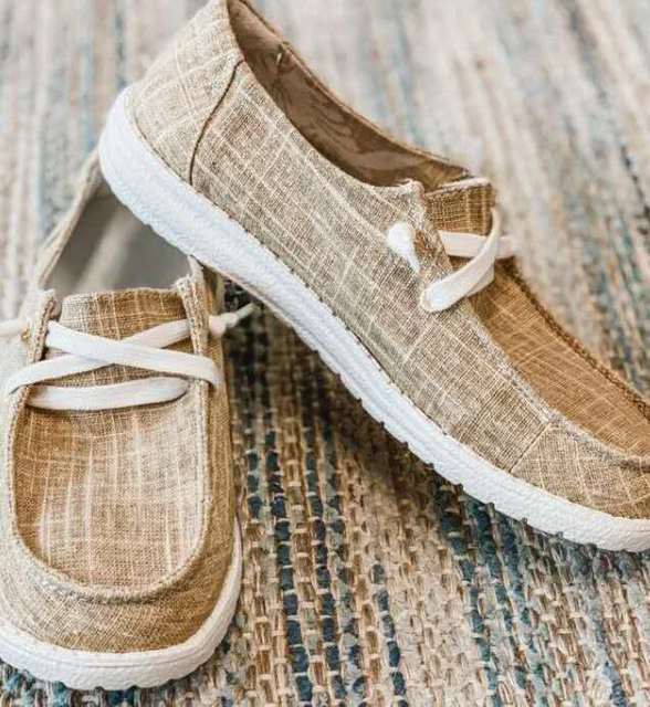 Women's shoes – Lace-up – Breathable fabric – Thick comfortable sole