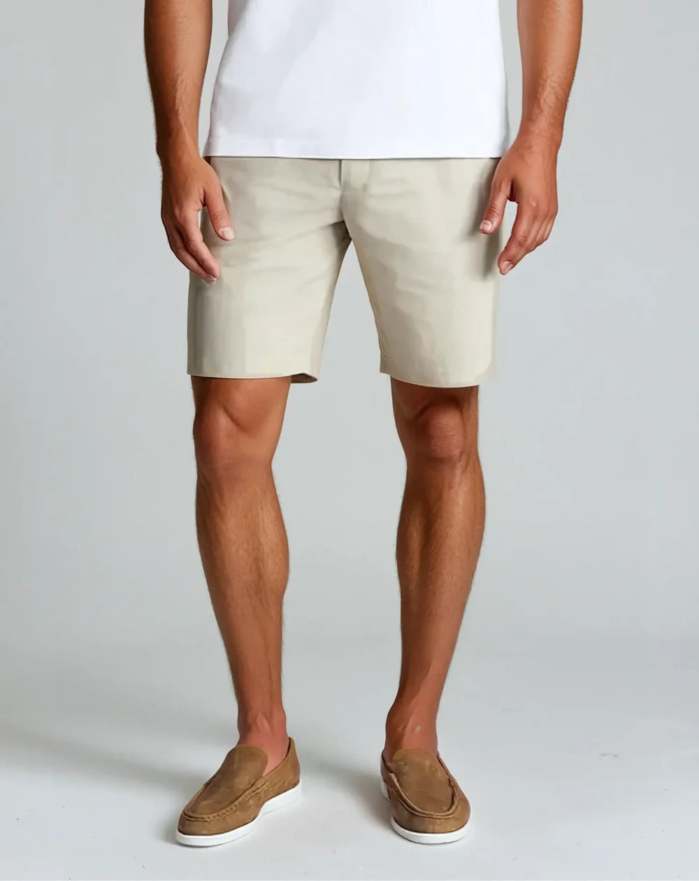 Men's shorts – Slim fit – Natural fibers – Breathable fabric – Clean casual style