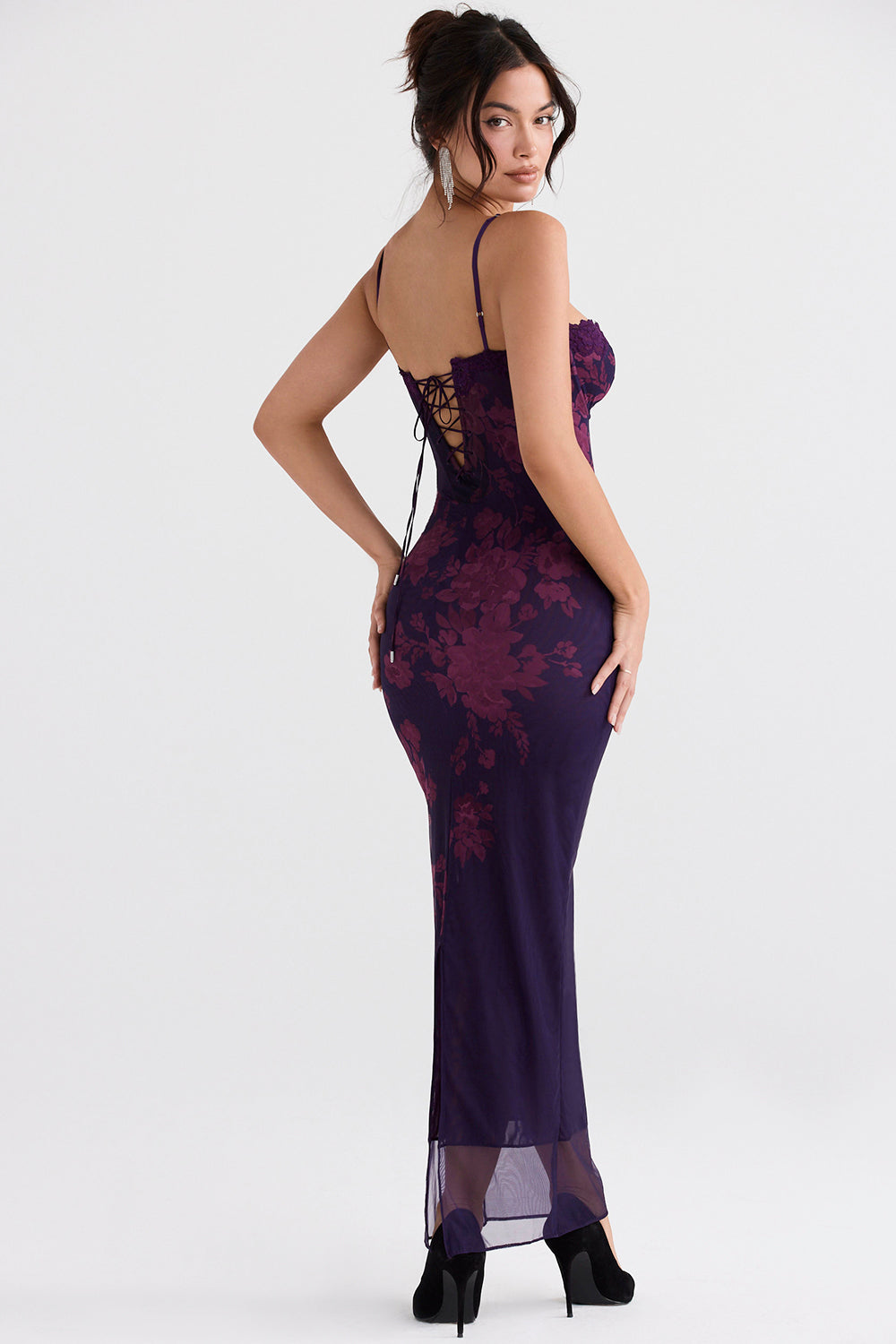 Robe longue femme – Coupe moulante – Bretelles fines – Dos lacé – Motif fleuri