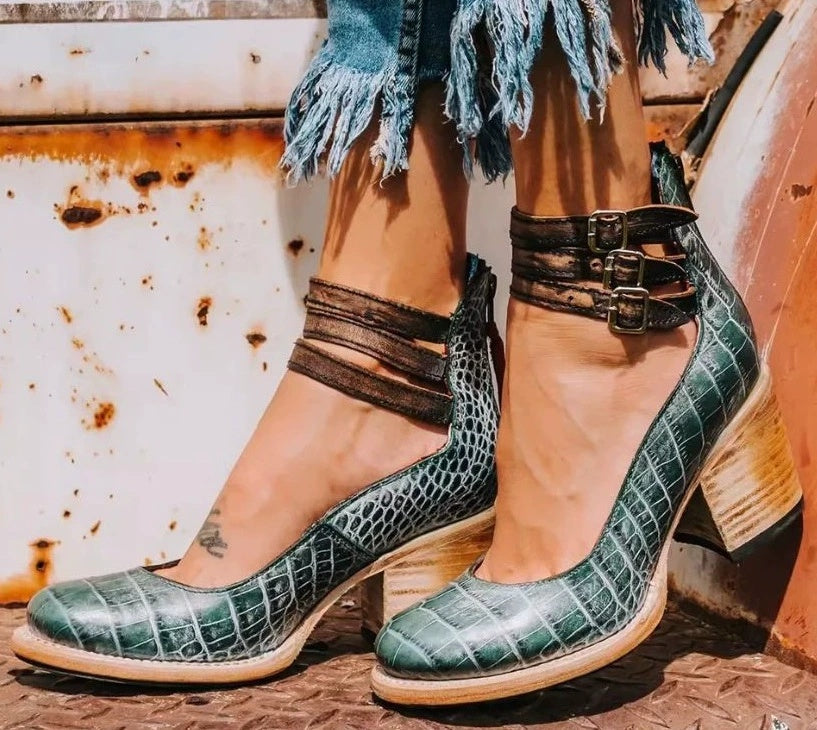 Three-Breasted Women's High-Heel Pumps With Snake Print