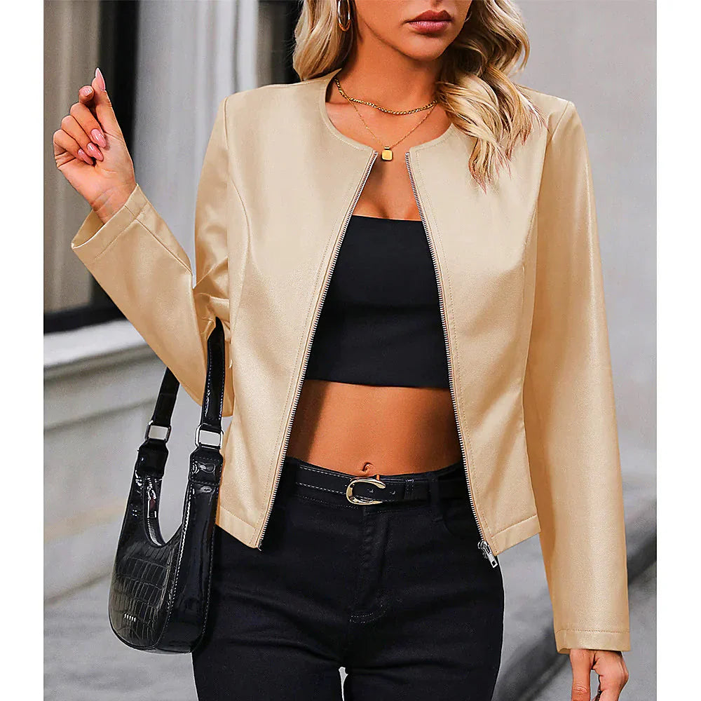 Veste biker femme – Coupe ajustée – Effet cuir lisse – Longueur courte – Sans col