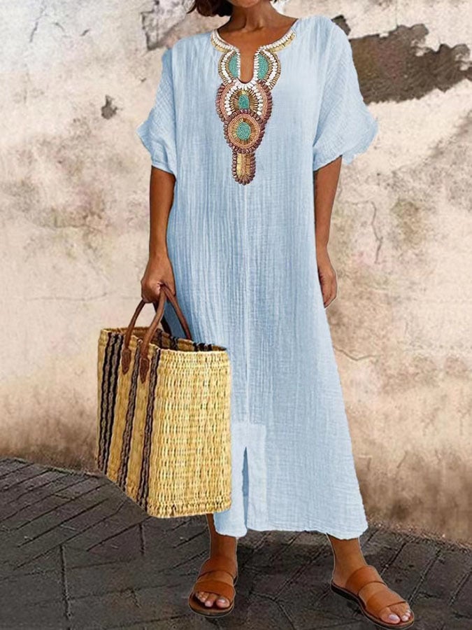 Women's caftan dress – Loose fit – Breathable fabric – Hand-embroidered neckline