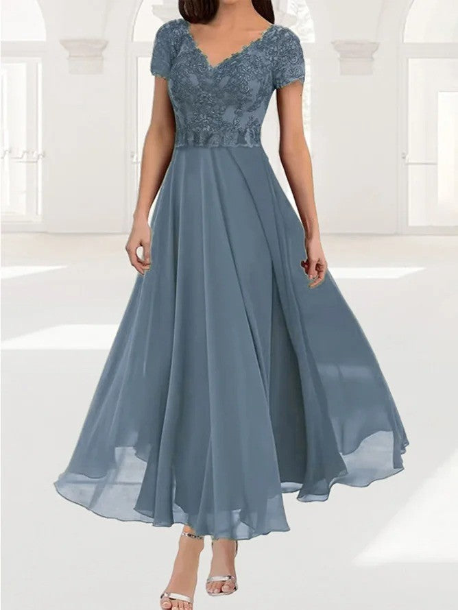 Women's long dress – V-neck – Short lace sleeves – Fluid fall