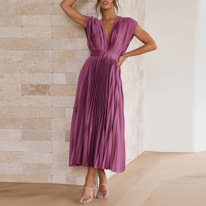 Women's midi dress – Sleeveless – Flared cut – Pleated fabric – Elegant open back