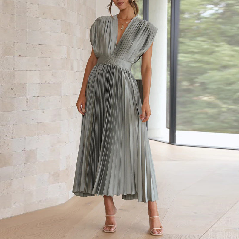Women's midi dress – Sleeveless – Flared cut – Pleated fabric – Elegant open back