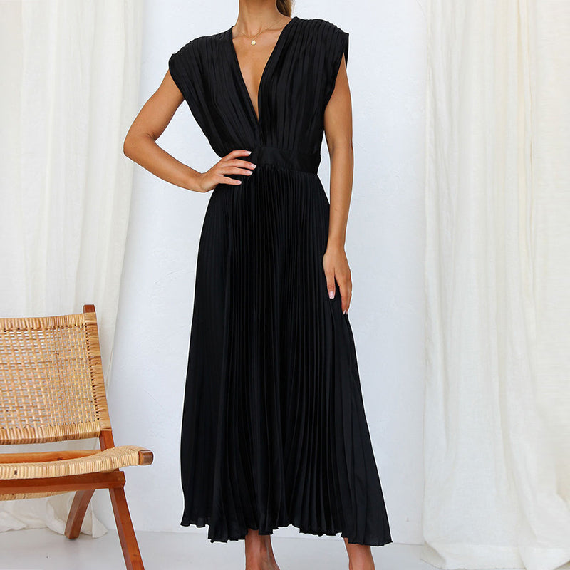 Women's midi dress – Sleeveless – Flared cut – Pleated fabric – Elegant open back