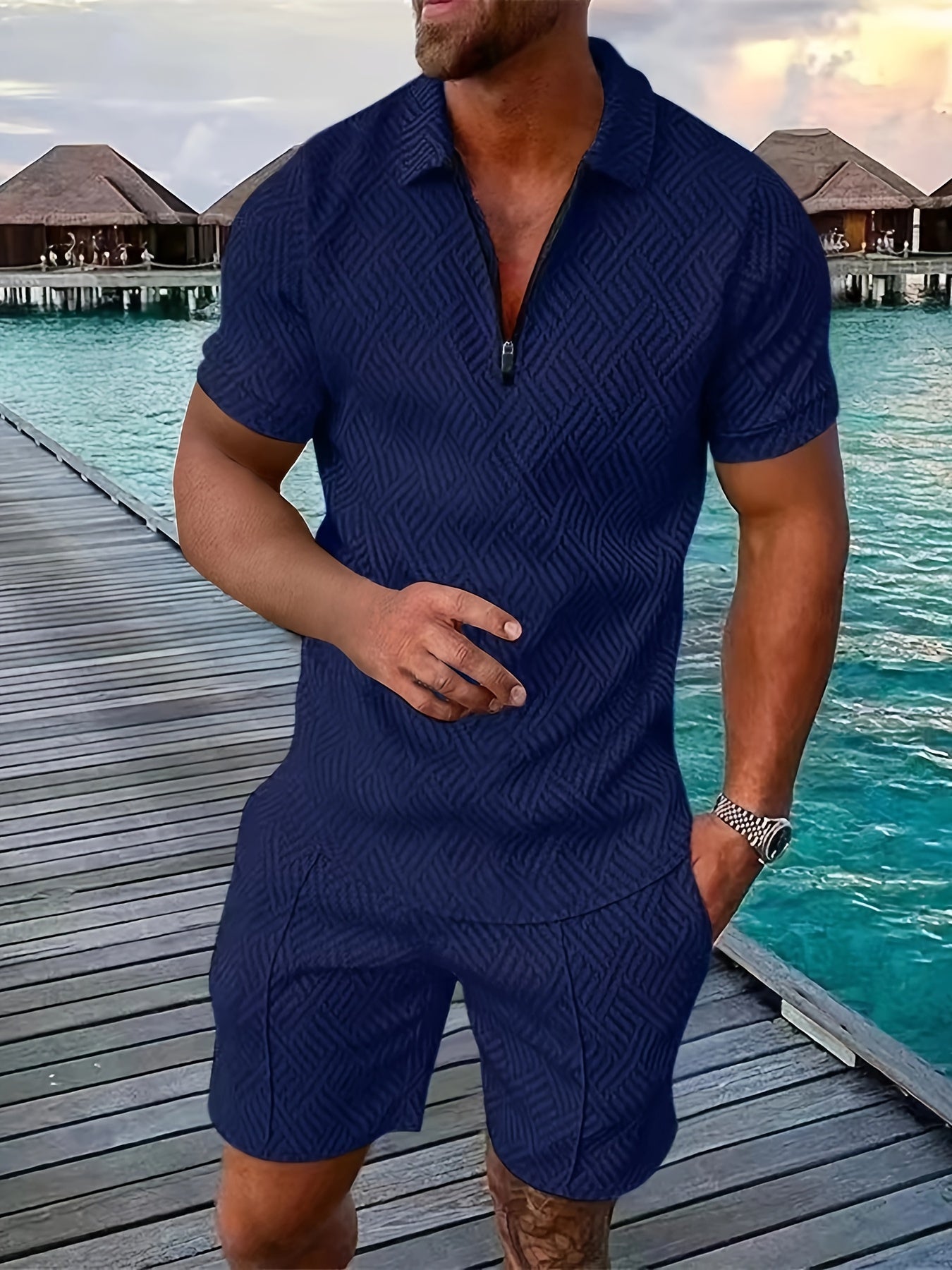 Men's short set – Relaxed fit – Zipper closure – Geometric pattern – Breathable fabric