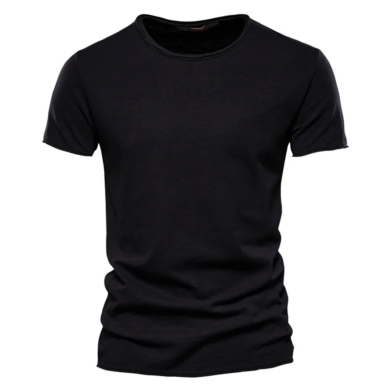 Men's T-shirt – Slim fit – Crew neck – Short sleeves – Breathable knit – Clean style