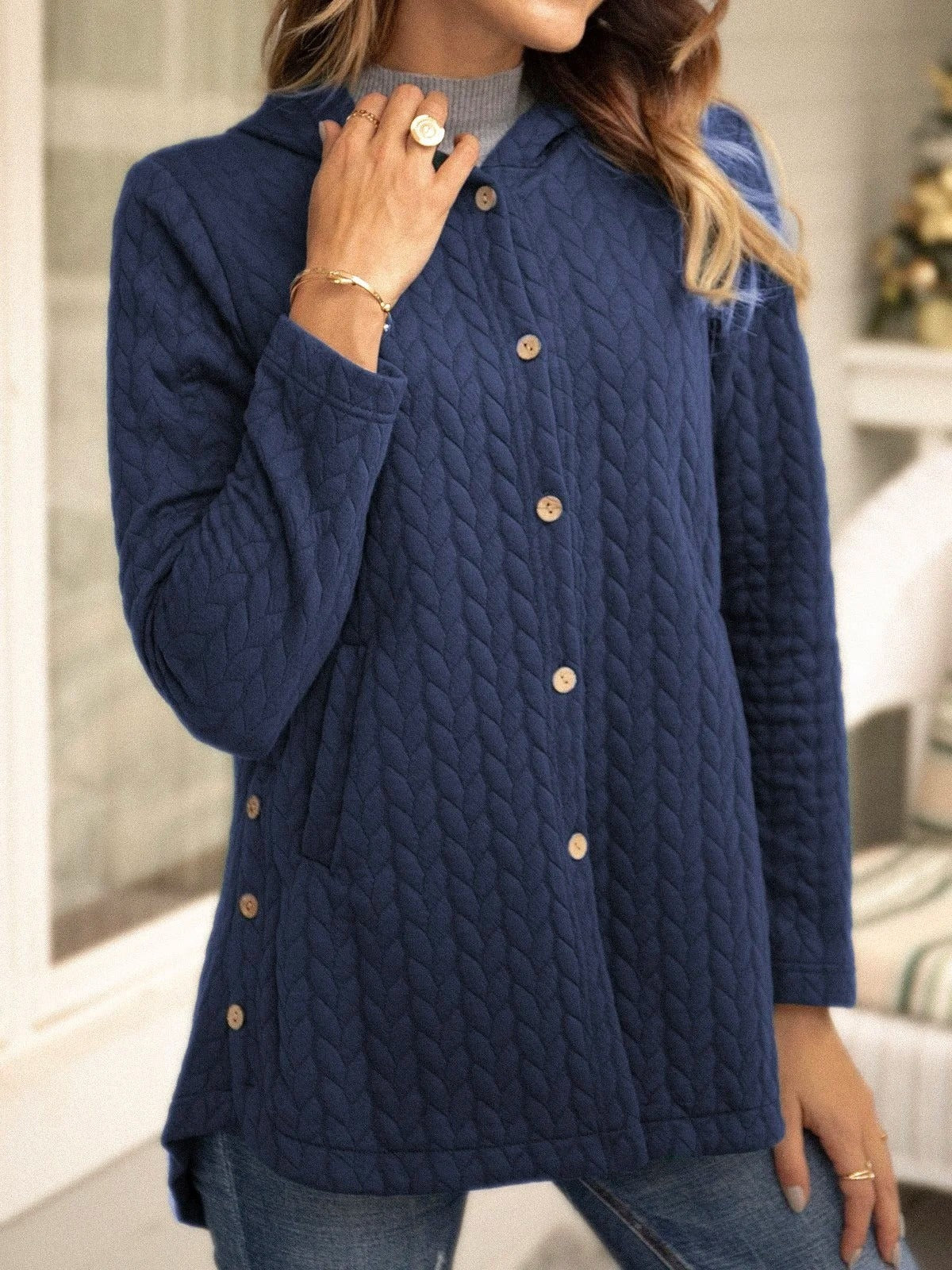 Women's Coat - Quilted fabric - Hood - Mid-thigh length - Relaxed fit