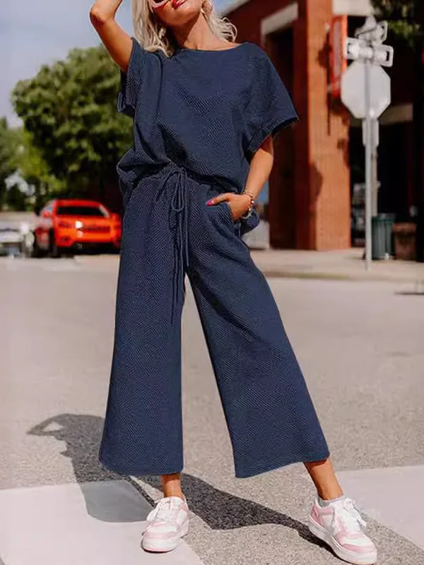 Women's Two-Piece Set – Soft Knit – Loose Fit – Short-Sleeve Top and Wide-Leg Pants