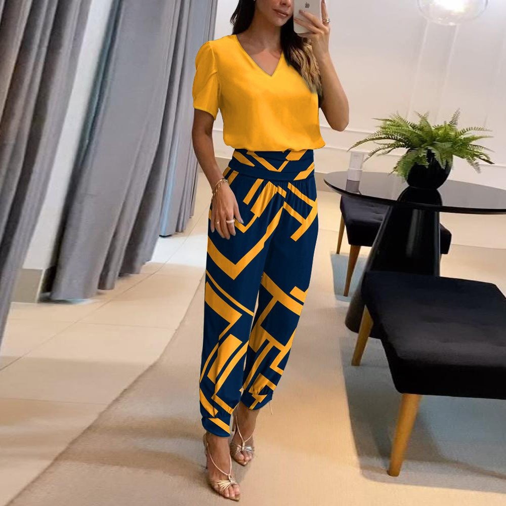 Women's Two-Piece Set – Casual V-Neck Top – Tapered High-Waisted Pants
