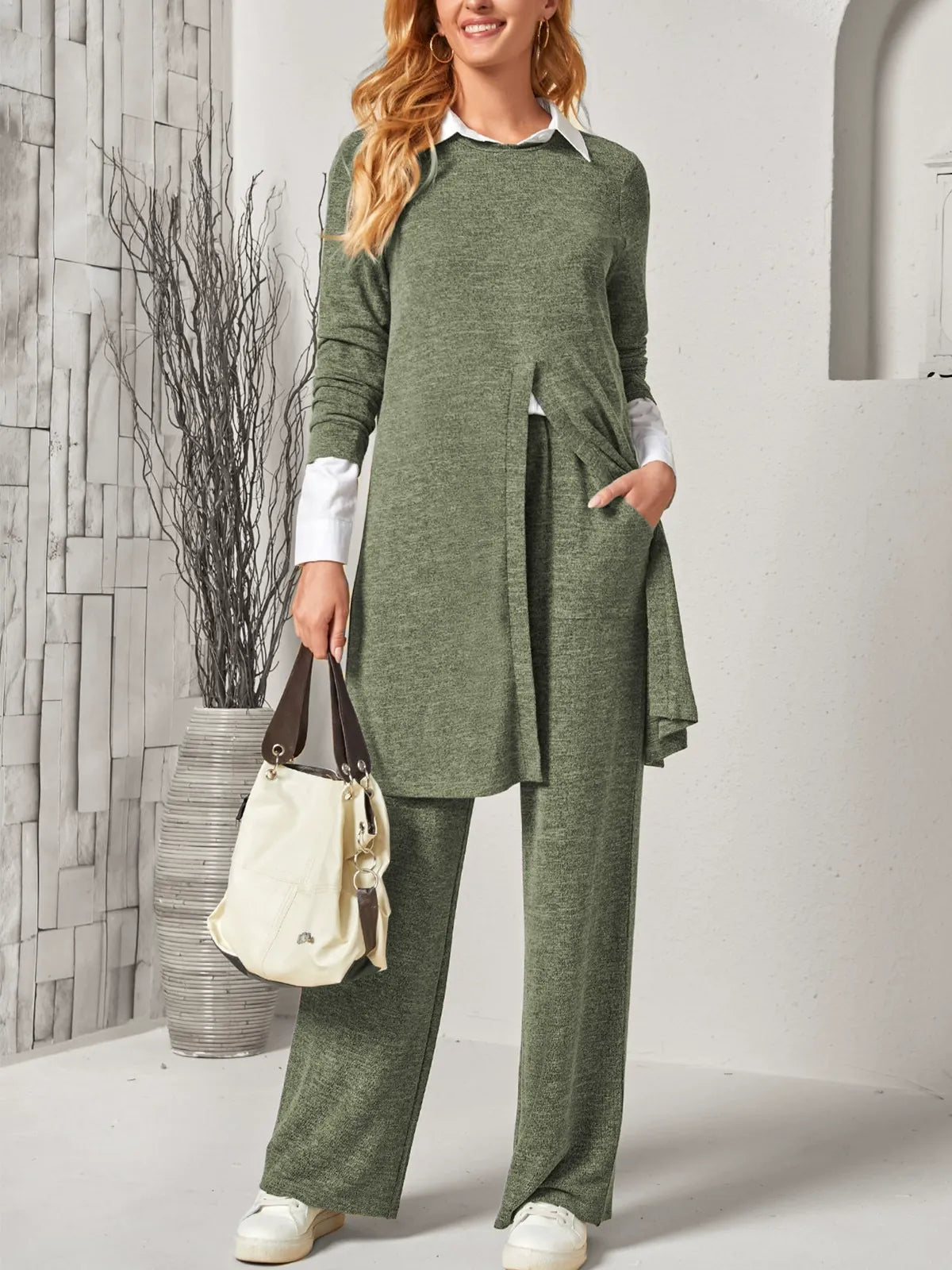 Women's two-piece set – Long slit top – Wide-leg pants – Soft knit