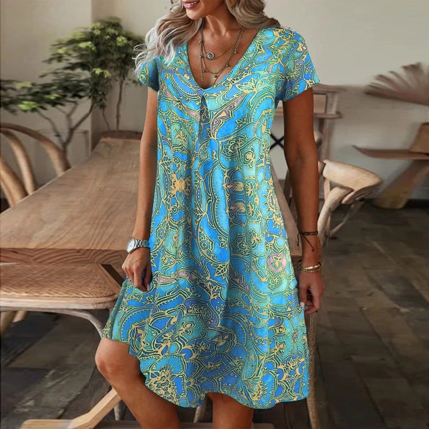 Women's dress – Loose flared cut – V-neck – Short sleeves – Feather print – Cotton