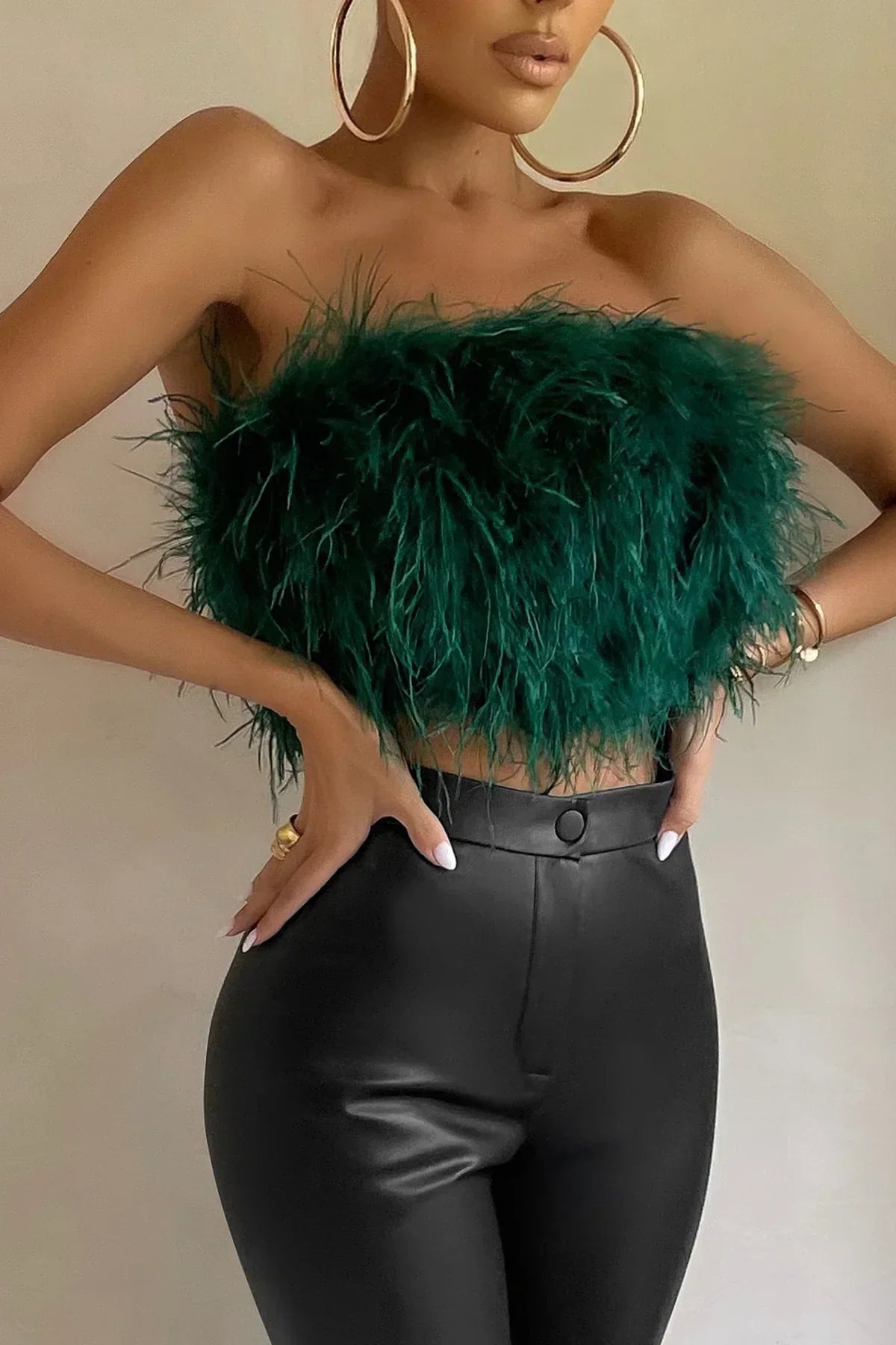 Women's bustier top – Fitted cut – Feather texture – Short elegant evening style