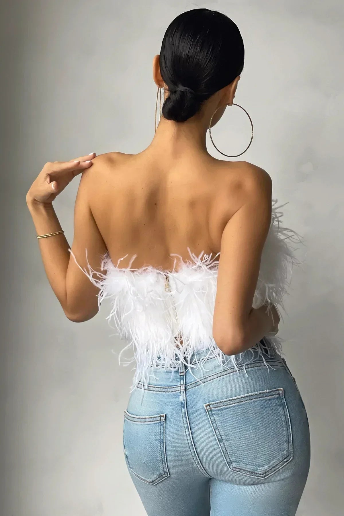 Women's bustier top – Fitted cut – Feather texture – Short elegant evening style