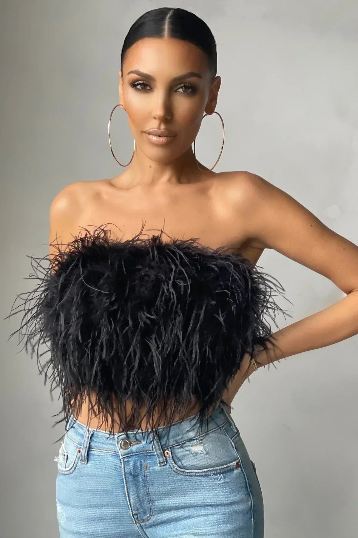 Women's bustier top – Fitted cut – Feather texture – Short elegant evening style