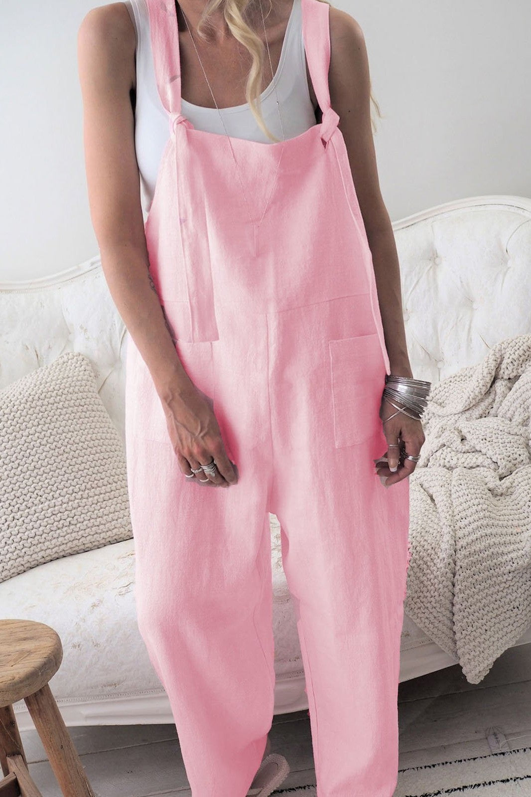 Women's jumpsuit – Loose fit – Wide legs – Adjustable straps – Practical pockets