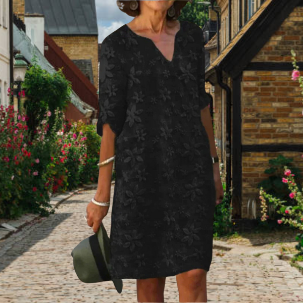 Women's dress – Relaxed fit – Mid-length – Mid-length sleeves – Floral embroidery – Natural fibers