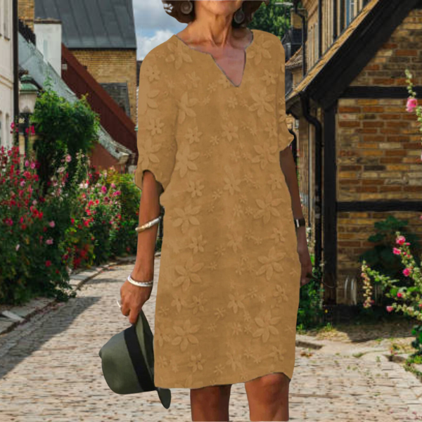 Women's dress – Relaxed fit – Mid-length – Mid-length sleeves – Floral embroidery – Natural fibers