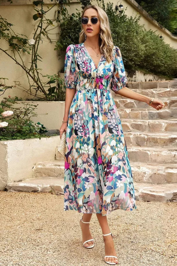 Women's midi dress – Lightweight breathable fabric – Flowing cut – V-neck – Puff sleeves