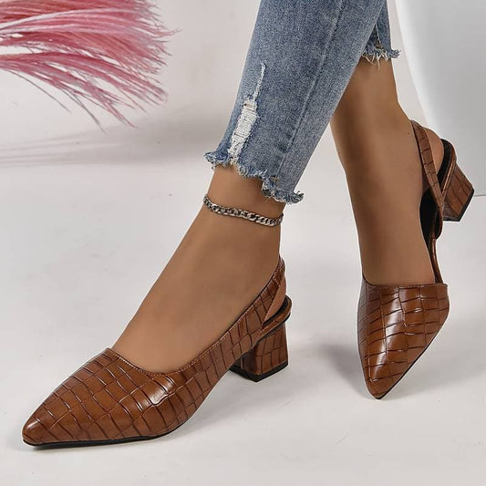 Women's slingback pumps – Medium block heel – Pointed toe – Elegant croc effect