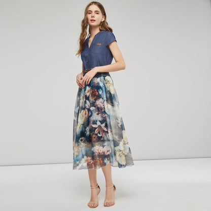 Long dress for women – Breathable fabric – Flowing cut – V-neck – Braided belt