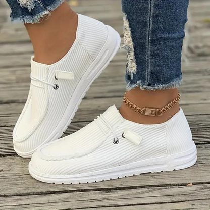 Women's slip-on shoes – Flat sole – Casual comfort